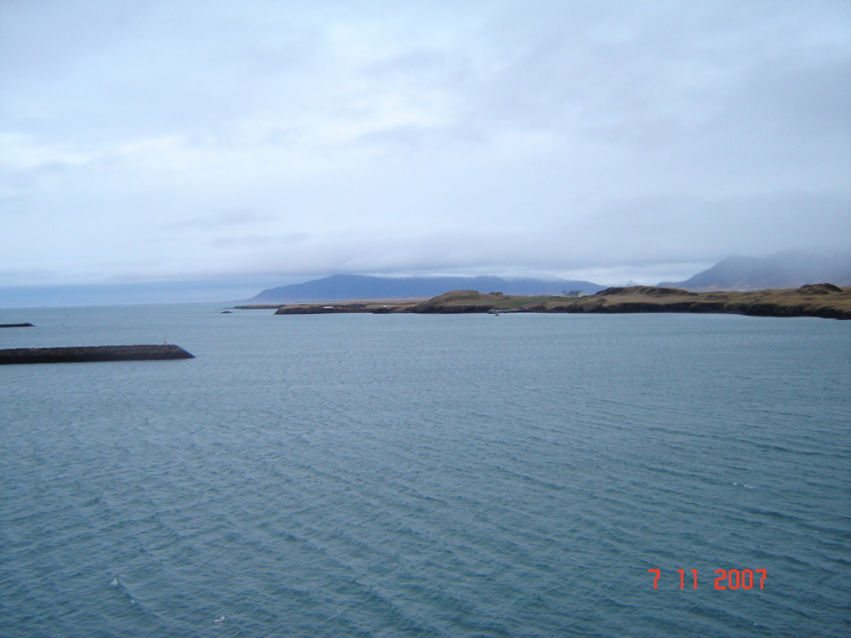 В бухте спокойно.