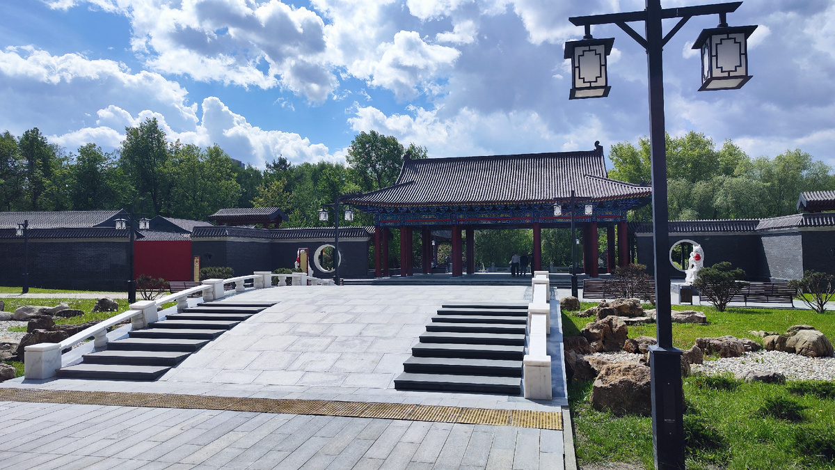 Вход в парк. Фото автора канала 