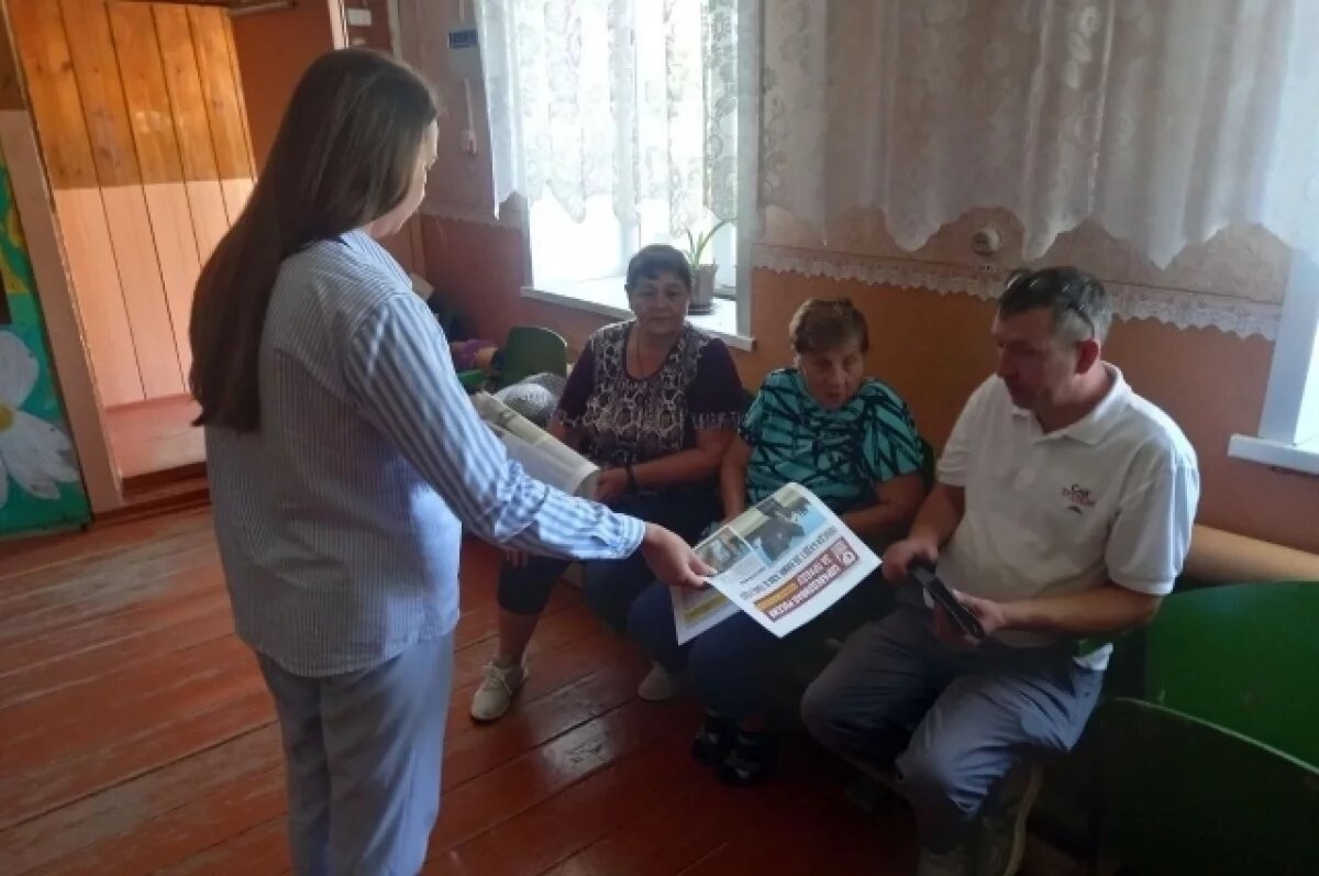    Жители Петропавловского района рассказали о проблемах с транспортом и водой