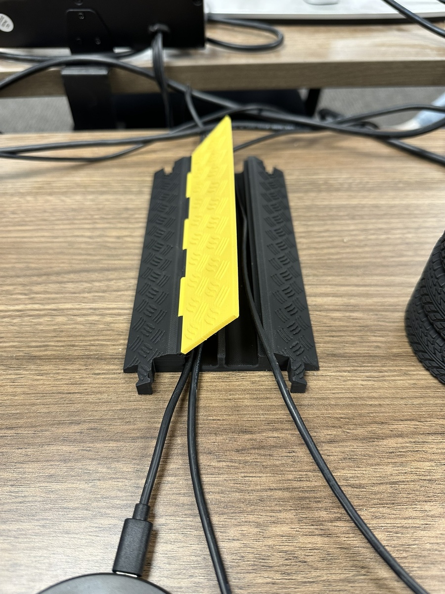 Короб на столе