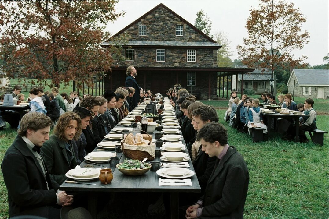 Застолье в фильме "Таинственный Лес"