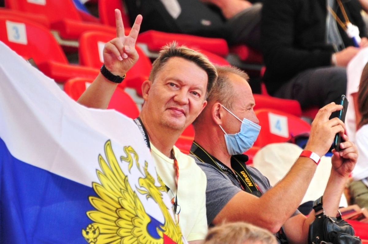 Сергей Алешкович (слева) на этапе Чемпионата мира по спидвею, г. Тольятти.