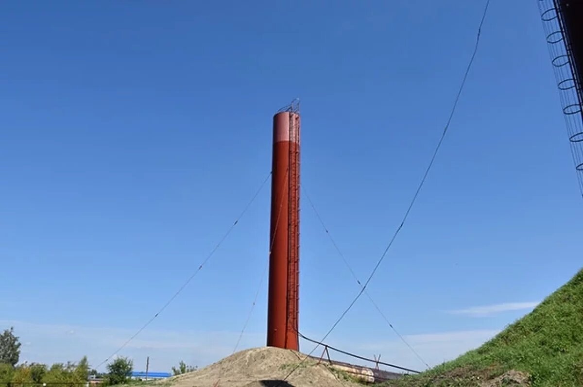    Огромную водонапорную башню установили в Санниково