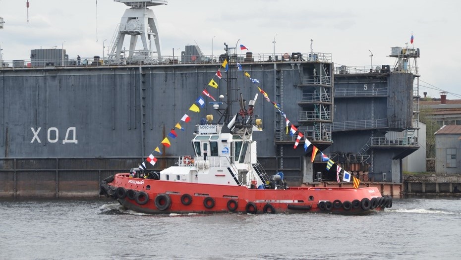   Буксир в порту Петербурга Автор фото: Abs0lute/Shutterstock/FOTODOM