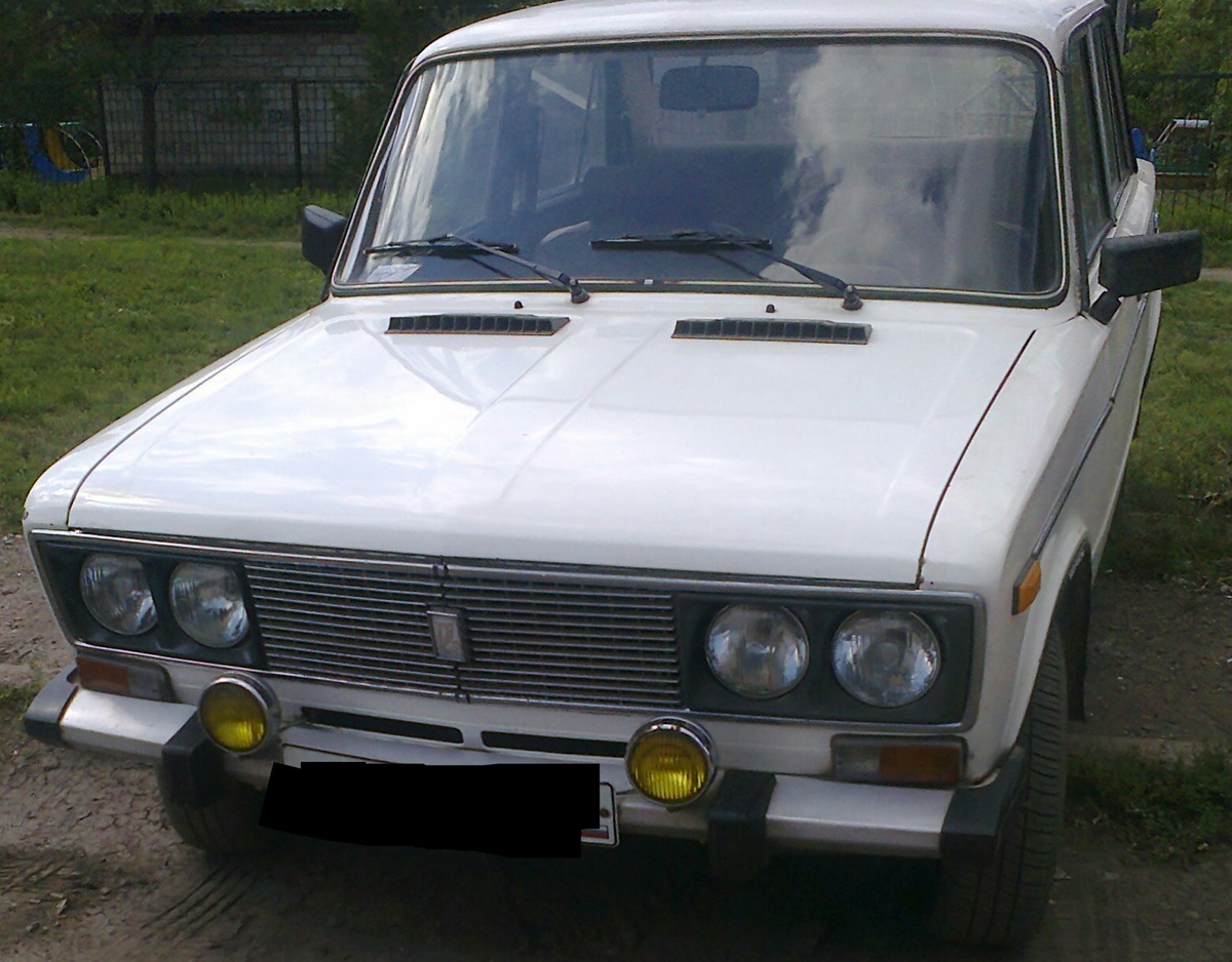 Мой первый автомобиль. Побит, но не сломлен. Карбюраторные 1,3л, 4-х ступенчатая МКПП