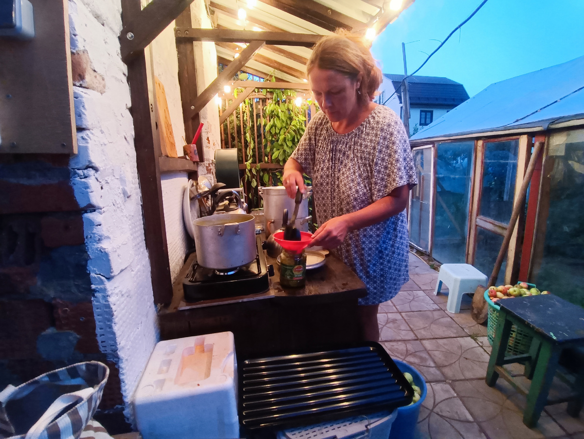 Борьба с урожаем продолжается до ночи, и я проигрываю