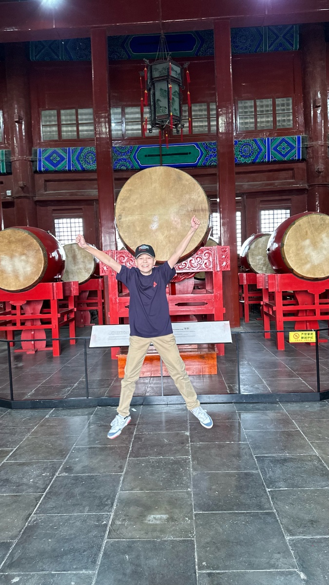 Каждая поездка — это кусочек в копилку счастливых моментов вместе. Я, кстати, хочу заказать альбом, в котором соберу самые классные фотографии из наших поездок за последние три-четыре года. 