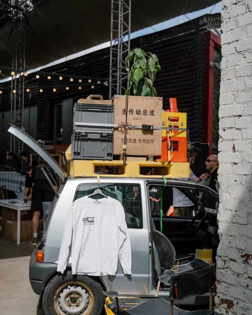    RE→MARKET (@re___market)