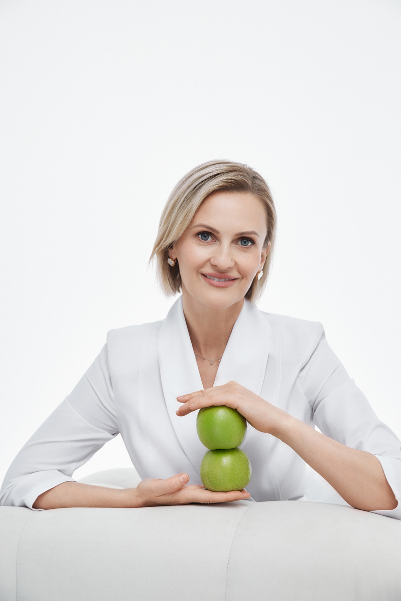 Я Ольга Малахова - биохакер, интегративный терапевт, научный травник, мастер нейротаппинга и ароматерапевт