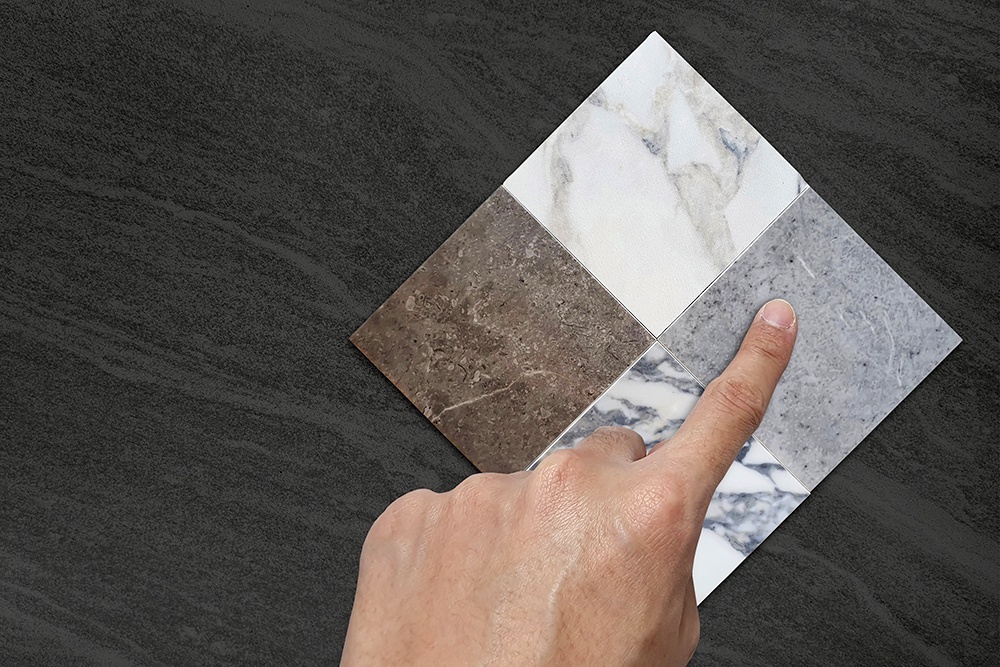    Плитка - практичный, долговечный, устойчивый к влаге материал, но уход за ней несколько трудоемкий. / Фото: iStock