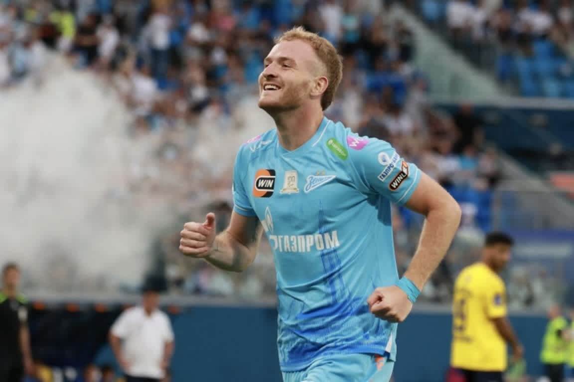 A Zenit Saint Petersburg player in action during a football match, illustrating the team's participation in recent Russian Cup games sport5