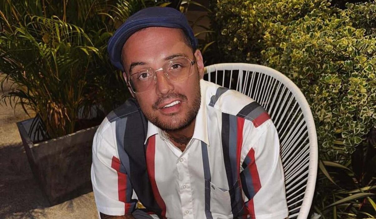     Миллиардер выкупил первый альбом Гуфа, чтобы удалить его со всех площадок