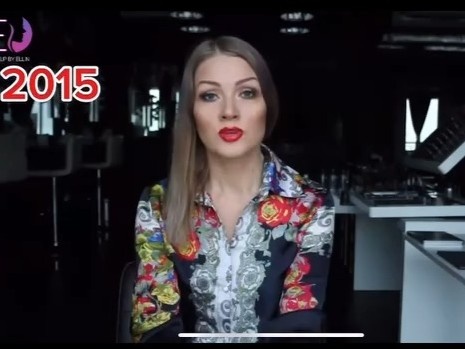 Листайте карусель