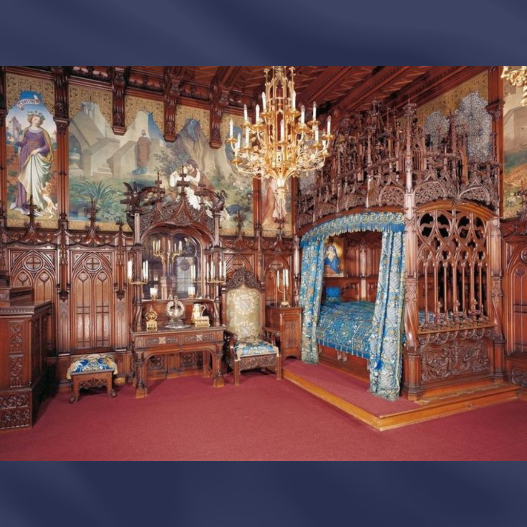 Спальня в замке Нойшванштайн