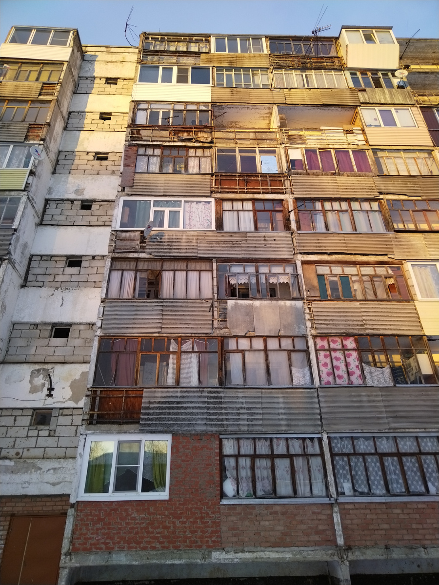 Один из панельных домов в Эжвинском районе Сыктывкара