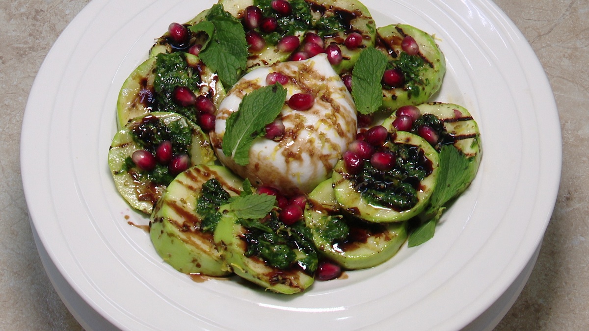 Рецепт этого салата вас покорит!