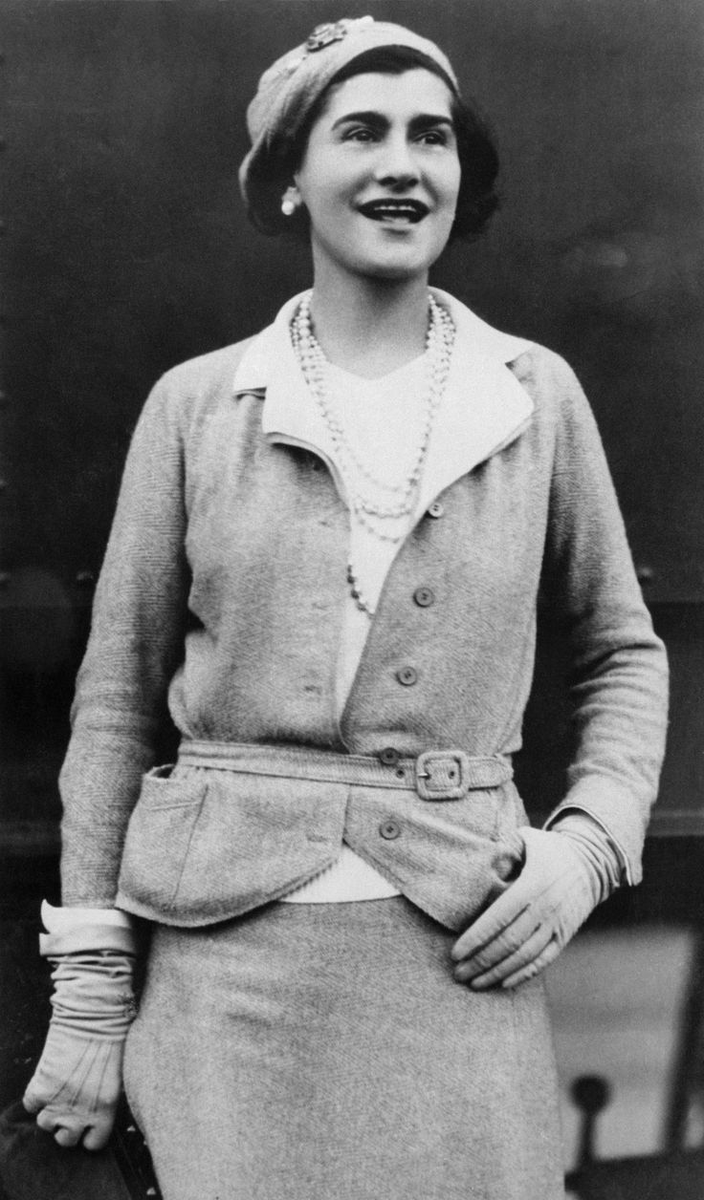 Коко Шанель в молодости