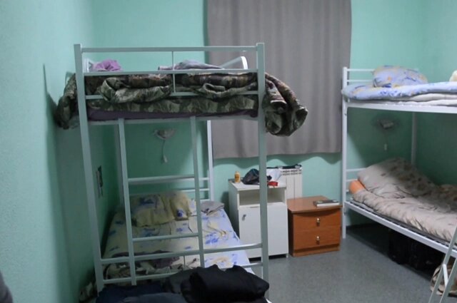    Кадр оперативной съёмки: спальня реабилитантов в «Титане». Фото: ГУ МВД России по Пермскому краю