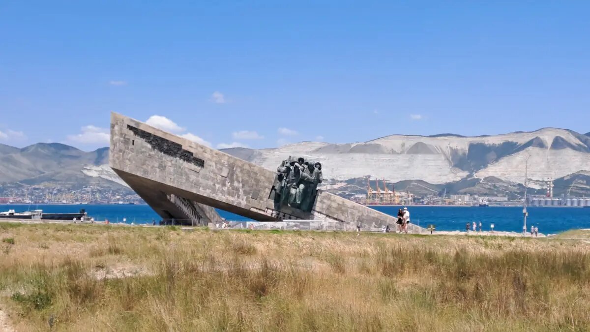  В районе мыса Мысхако расположен масштабный мемориальный комплекс "Малая Земля"   © "Интерфакс". Екатерина Удоденко