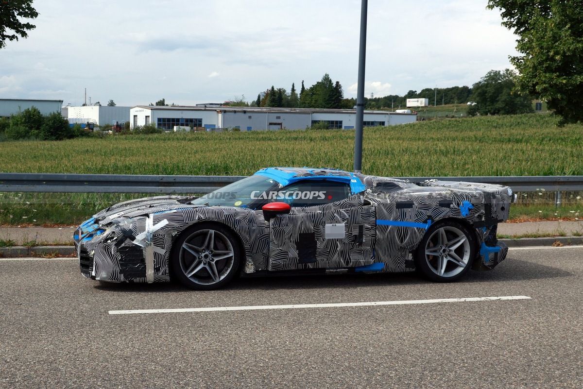    Сомнительно, что новинка существенно превзойдет по отдаче SF90 Stradale: огрпаничивающим фактором выступает топовый гибридный гиперкар F80 с пиковыми 1200 л.с. Внутренняя субординация в модельном ряду вряд ли позволит проекту F137M показать нечто близкое