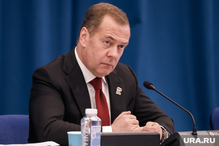Медведев увидел угрозу в словах Трампа о России. Фото: Роман Наумов © URA.RU