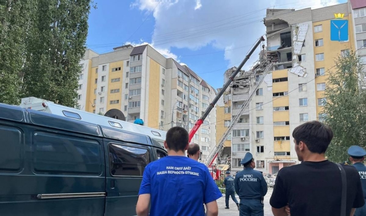    Госпитализированы 3 родственника погибших при взрыве на БлиноваНовости Саратова и области – Сетевое издание «Репортер64»