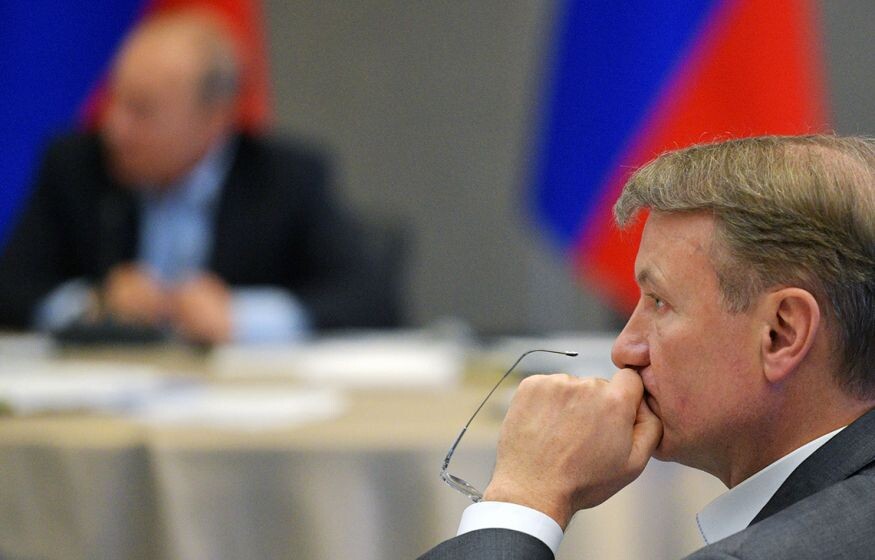    В Госдуме жестко разнесли Грефа за жалобы Путину: «Не жирующим банкирам вести разговоры в пользу бедных»