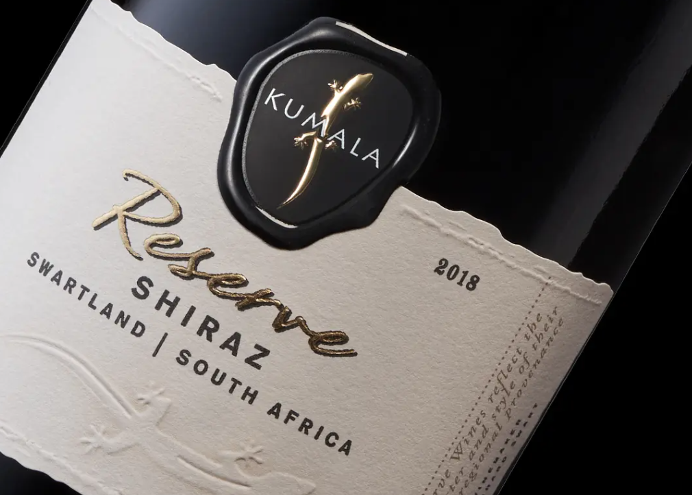 В категорию "Резерв" от данного производителя входят красные, белые, розовые моносортовые вина. 