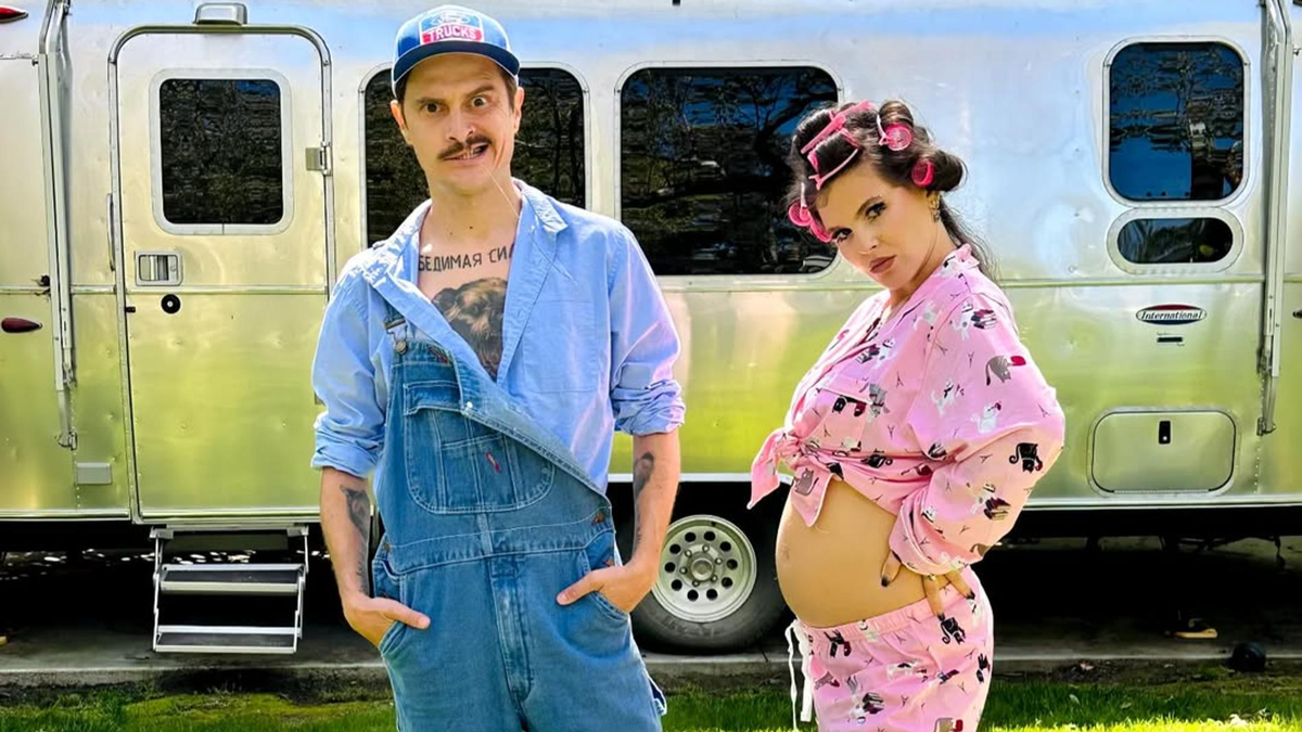    Илья Прусикин* и Софья Таюрская. Фото: Инстаграм (запрещён в РФ) @iliyaprusikin