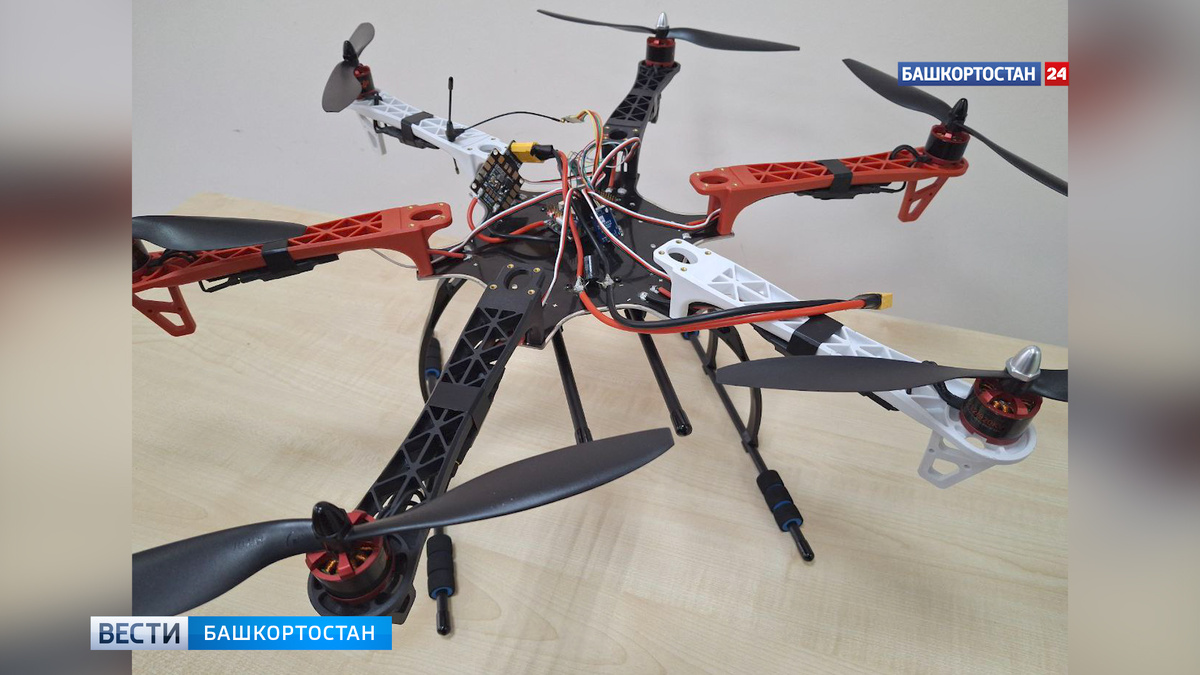   Студент УГНТУ разработал дрон-распылитель для сельского хозяйства