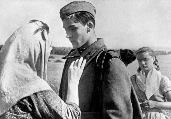 Кадр из фильма "Баллада о солдате"
