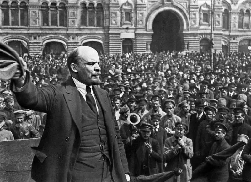 В.И. Ленин на Красной площади в 1919 г