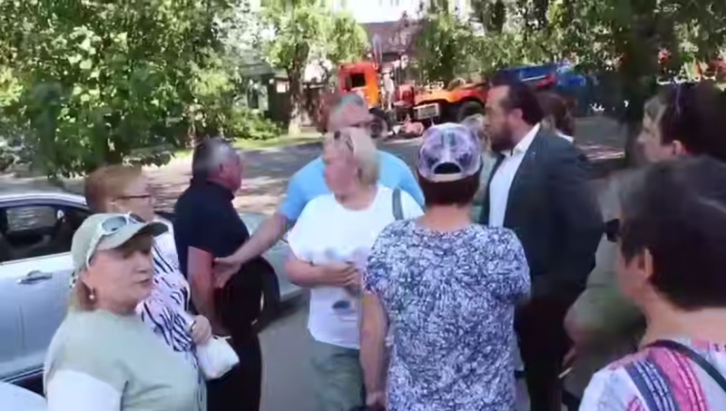 Скриншот видео социальные сети