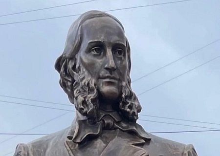    Алиев начал войну с памятниками. Власти Азербайджана снесли монумент Айвазовскому в Карабахе