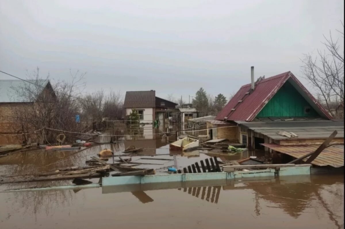   В Оренбурге продолжают оценивать состояние домов, пострадавших от паводка
