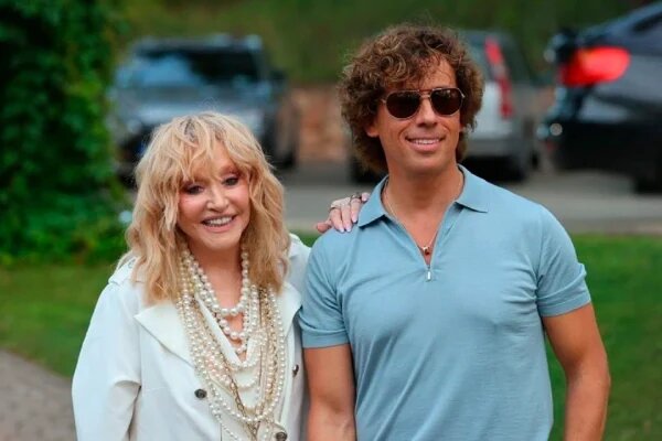    Алла Пугачева с мужем. Фото: МК