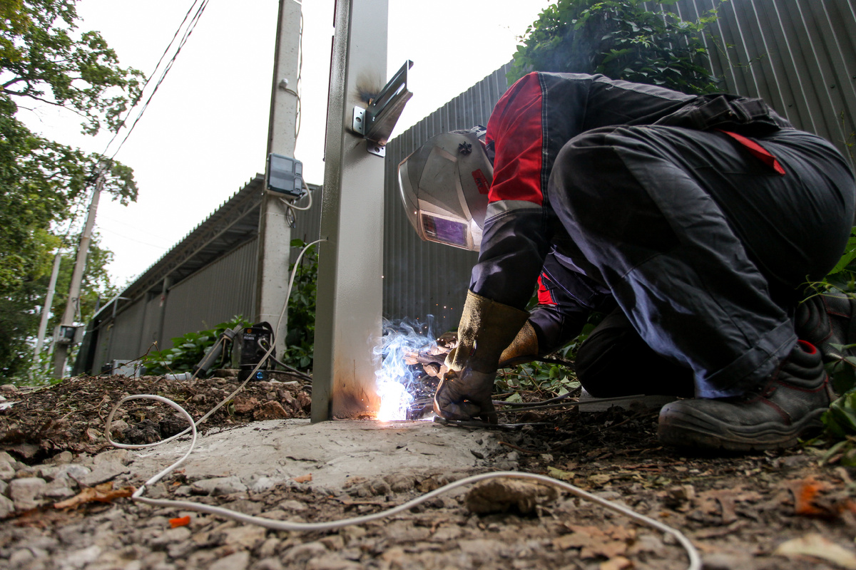 Установка шлагбаума