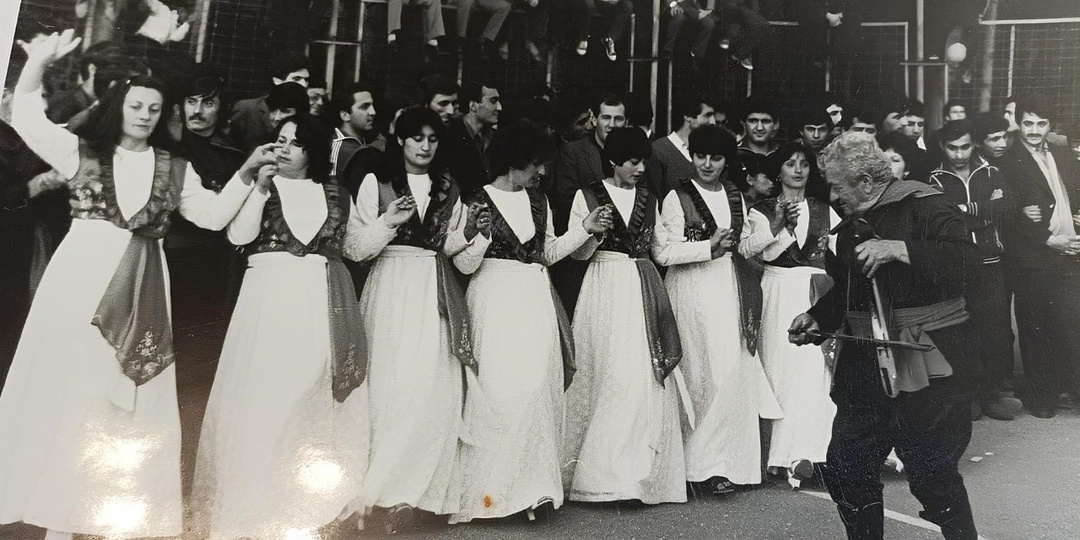 Звуки кеманчи, древнего струнного инструмента, веками переплетались с историей армянского народа