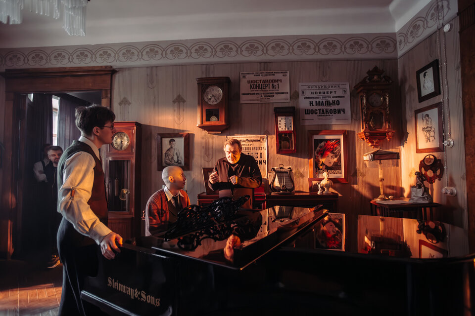    Алексей Учитель на съемках фильма «Шум времени»