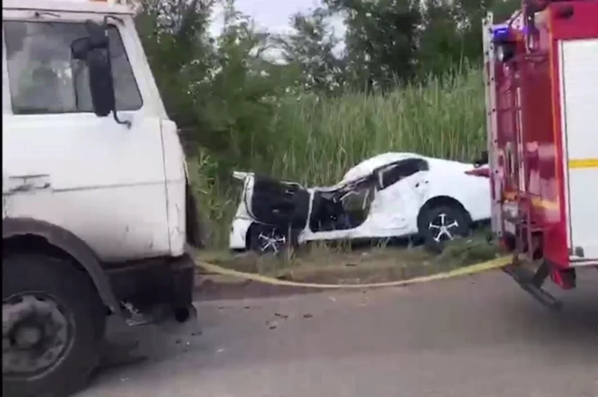    МАЗ раздавил Kia, не уступившую дорогу грузовику под Волгоградом – видео