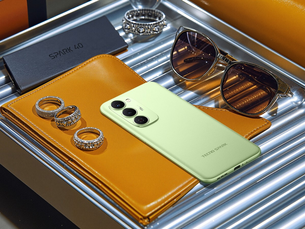    В России стартовали продажи ИИ-смартфонов серии TECNO SPARK 40