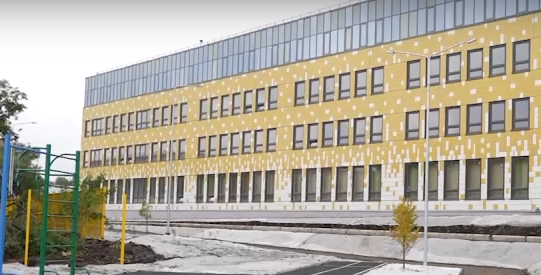     В Железнодорожном районе Красноярска почти готов новый корпус гимназии № 9