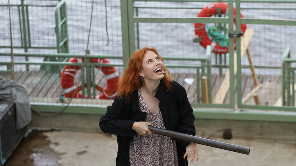 Фестиваль «Специфик» в 2024 году. Актриса Карина Хуртина в спектакле «Фро».📷Фото: Роман Яровицын / Коммерсантъ