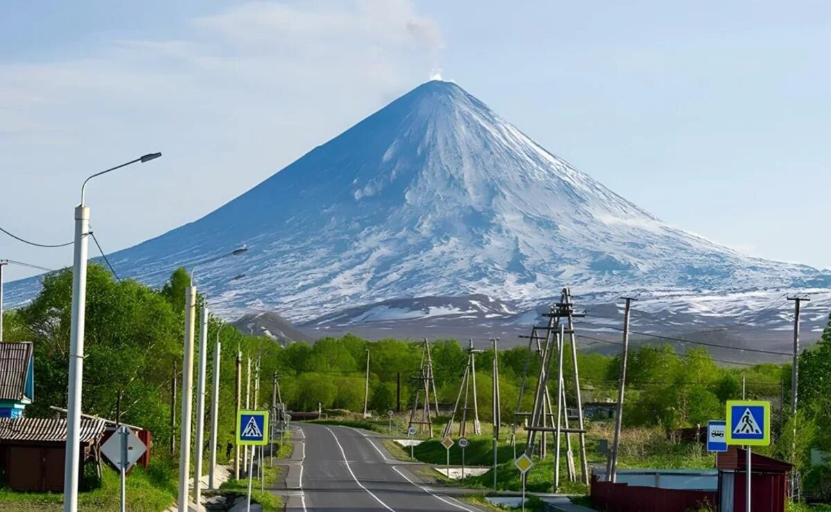    Туристы не отменяют туры на Камчатку и надеются посетить вулканы