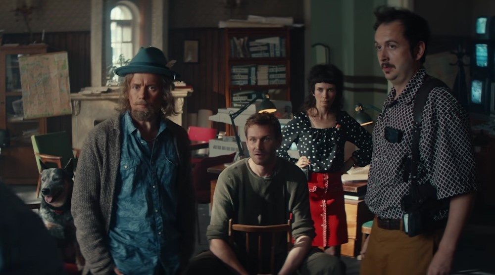     Кадр из 2 сезона сериала «Волшебный участок» (2025)