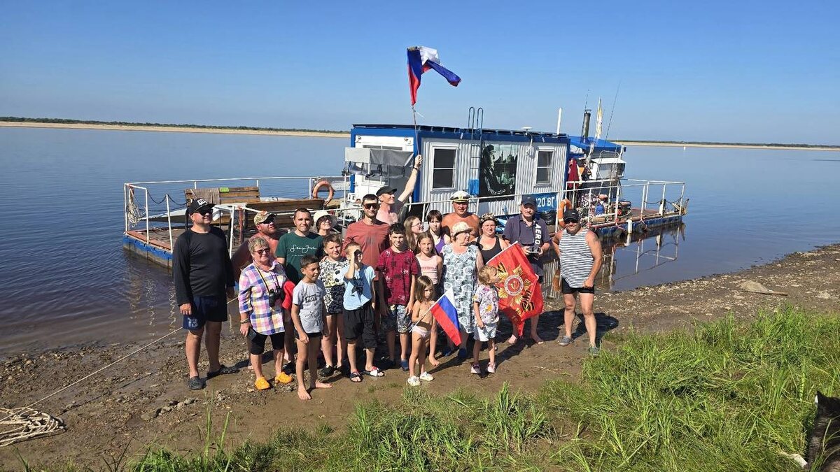 На берегу деревни Часовни. Фото: @vchuchin