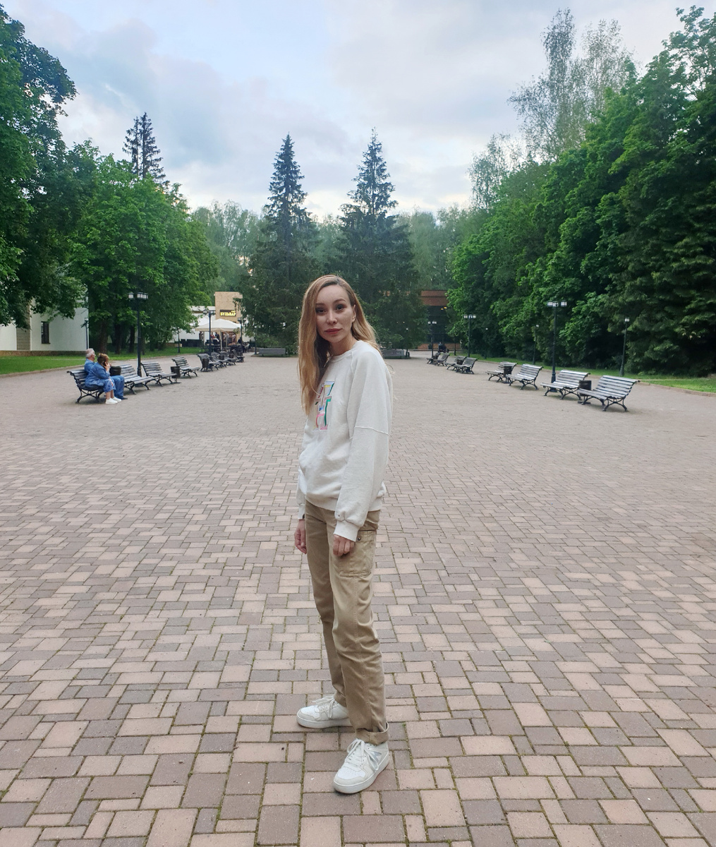 Площадь перед главным зданием Arthurs SPA Hotel by Mercure 4* 