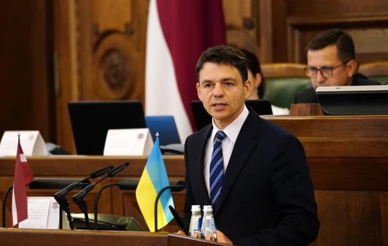    Депутат латвийского парламента поиздевался над стариками, которым Россия не может выплатить пенсии из-за санкций