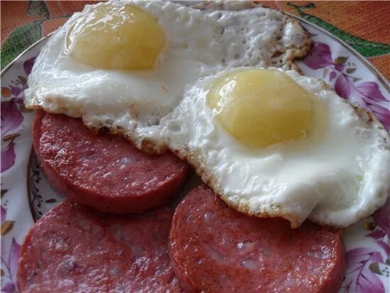 Пример антизавтрака: много жиров