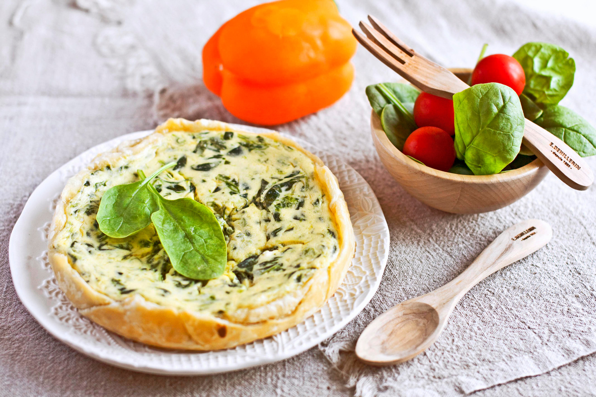 "Я не люблю шпинат, и я рад этому, потому что если бы любил, то ел бы его, а поскольку я его терпеть не могу, это было бы для меня бесконечно неприятно". Анри Монье (Henry Monnier) в роли месье Прюдома (Monsieur Prudhomme).